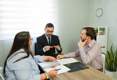 How Do I Find a Good Divorce Lawyer in Minneapolis or St. Paul?
