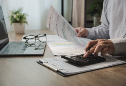 How Are Extracurricular Expenses Divided After Divorce?